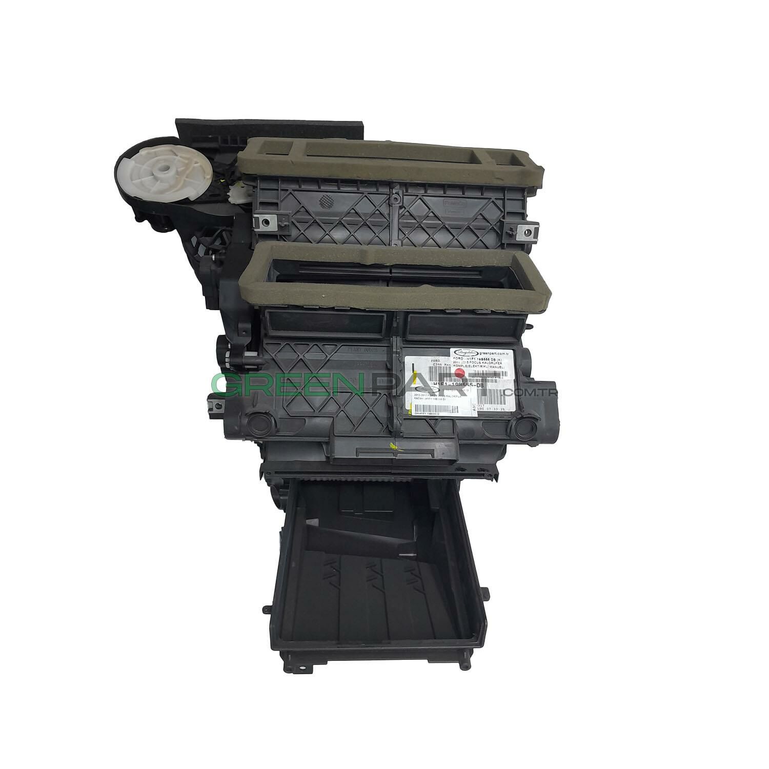 2015-2017 FORD FOCUS KALORİFER KAZANI (H1F1 19B555 D)