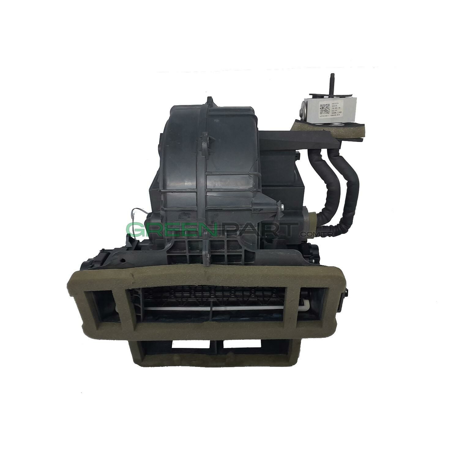 2015-2017 FORD FOCUS KALORİFER KAZANI (H1F1 19B555 G)
